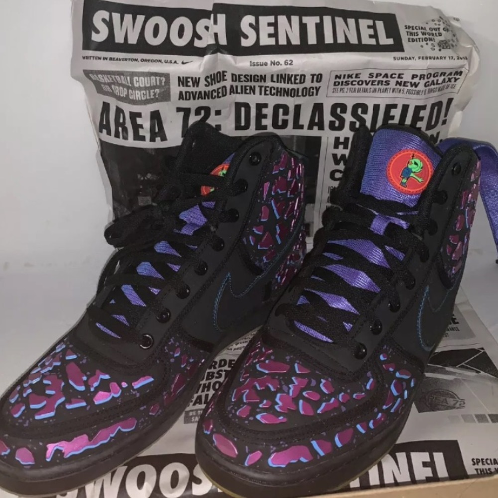 Area 72 Sentinel dunks size 10.5